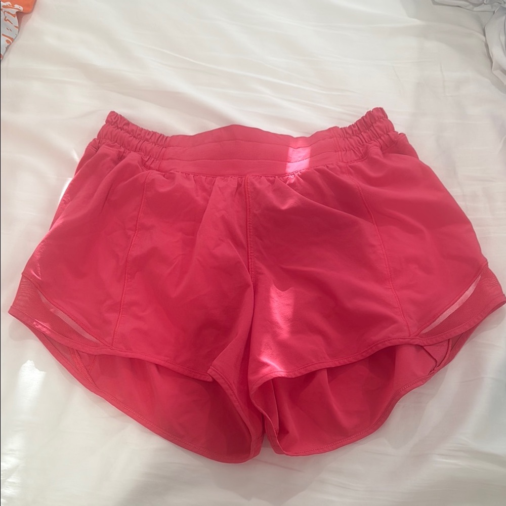 Lululemon hotty hot low rise shorts